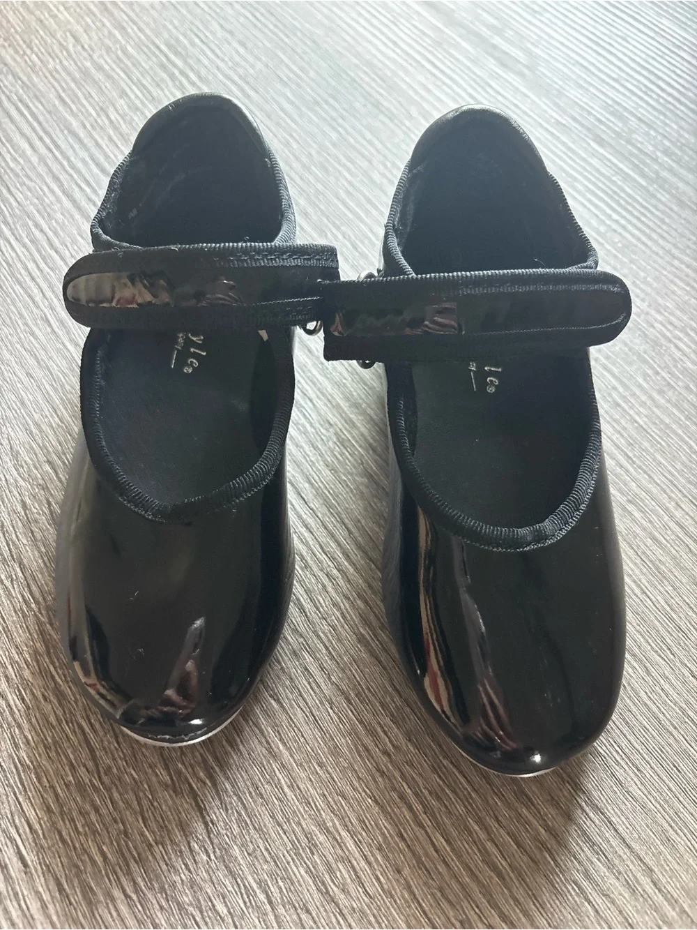 Freestyle Black tap shoes size 9 girls